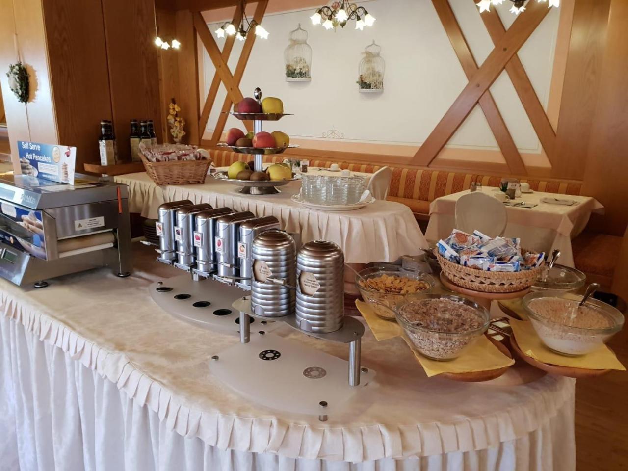 Hotel Belvedere Srl في ديلا باغانيلا المظهر الخارجي الصورة