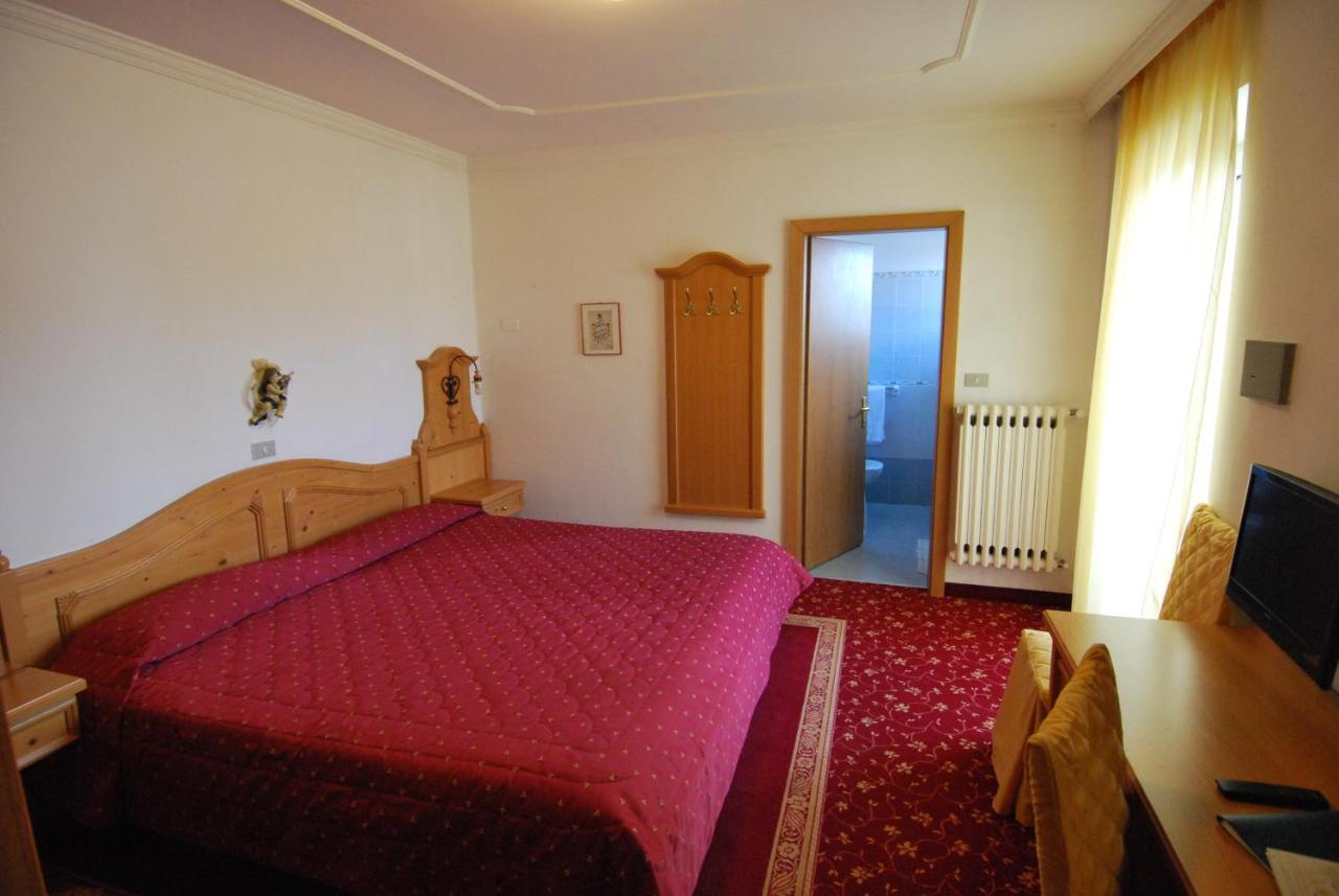 Hotel Belvedere Srl في ديلا باغانيلا الغرفة الصورة
