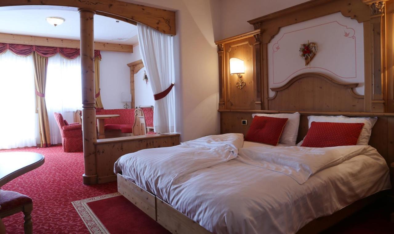 Hotel Belvedere Srl في ديلا باغانيلا المظهر الخارجي الصورة